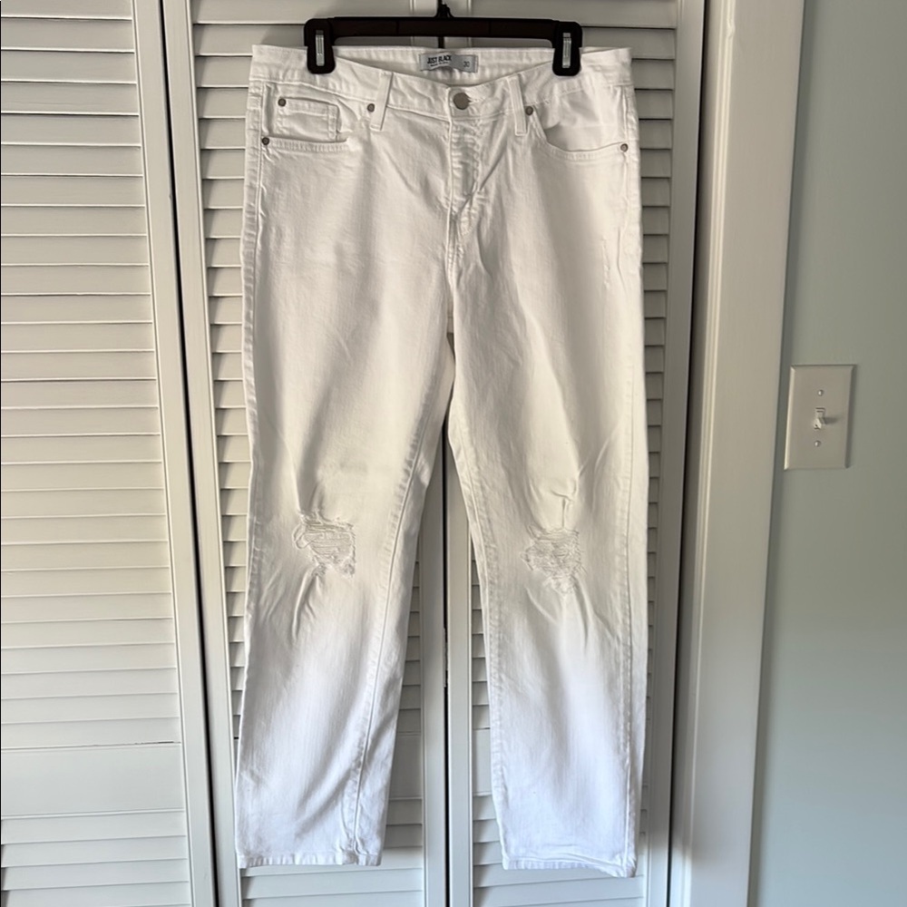Just Black Women's White Distressed Jeans
